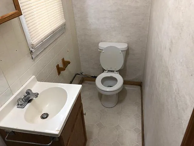 2477 Faber St #1W — Photo 6