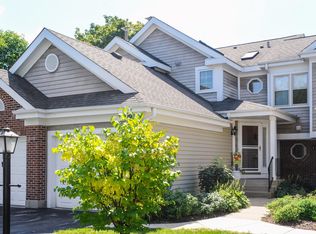1967 Stillwater Rd, Arlington Heights, IL 60004