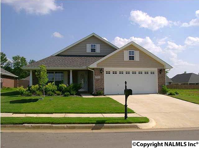 1st image of 2521 Marjorie Ln SW