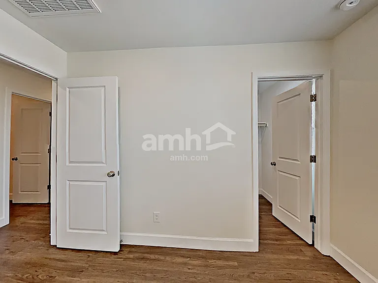 12502 N 60th Ave — Photo 16