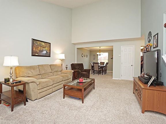 5th image of 7505 Alexandra Dr