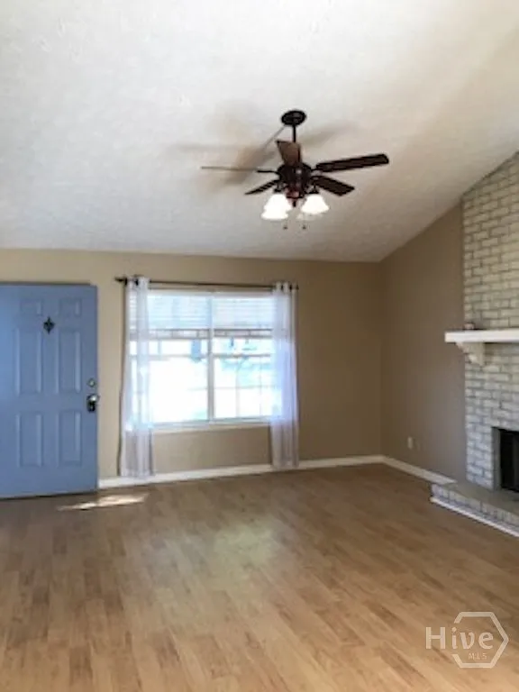 Building Photo - 348 Sterling Creek Dr