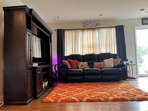 5th image of 3 Buckley Meadows Dr