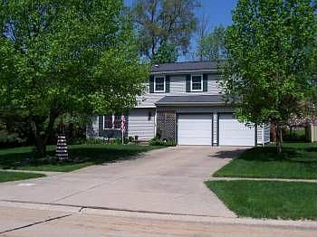 1st image of 8497 Groveside Dr