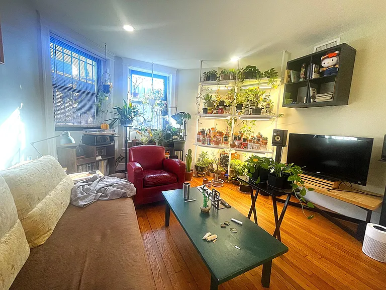 1914 Beacon St #1A — Photo 4