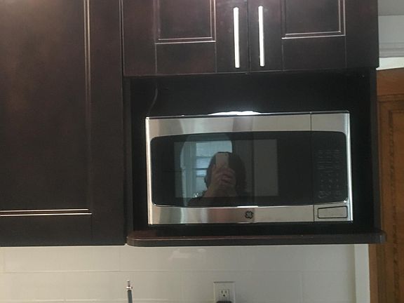 2nd image of 294 Combs Ave Fl 2nd