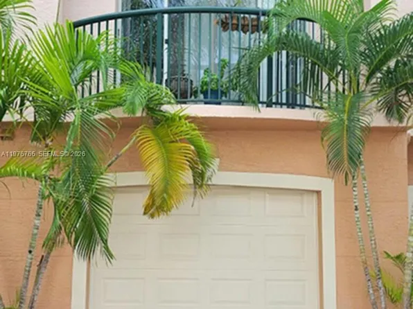 2033 SE 10th Ave APT 614, Fort Lauderdale, FL 33316