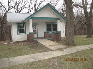 104 Ward St, Linn Grove, IA 51033