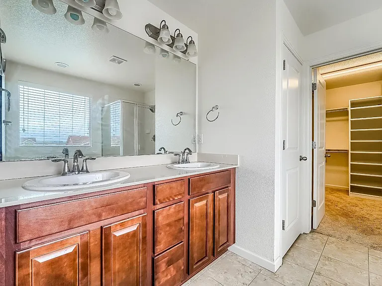 17122 Melody Dr — Photo 29