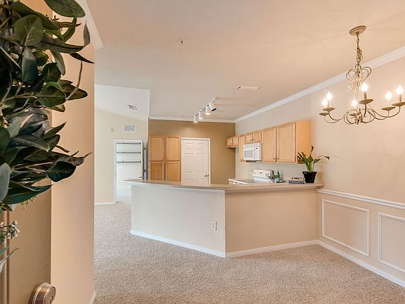 3rd image of 140 Old Town Pkwy Unit 3304