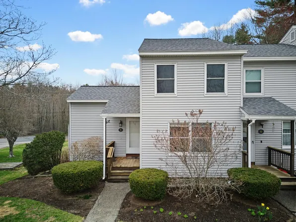 5 Fieldstone Estate, Newmarket, NH 03857