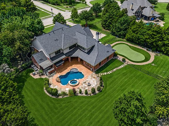 4th image of 424 Wyndemere Blvd