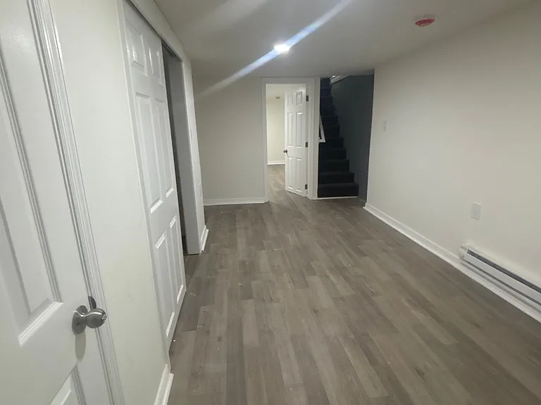 6412 Glenmore Ave — Photo 2