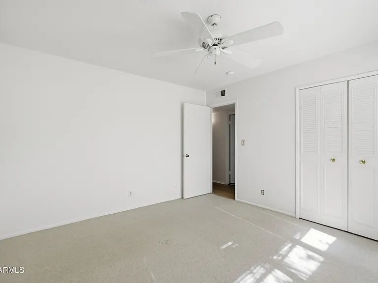 6311 N 74th St — Photo 24