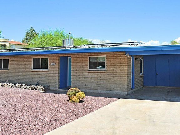 3rd image of 2614 W Calle Puebla