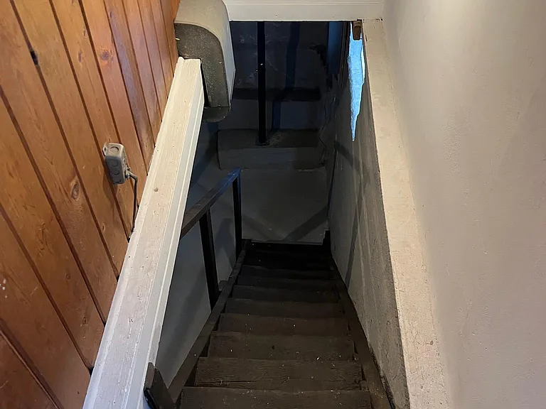 521 Ridge Ave — Photo 12