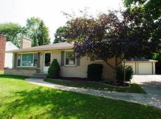 1804 Emerald Ave NE, Grand Rapids, MI 49505