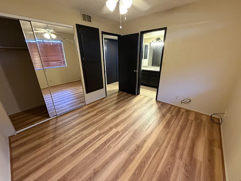 2578 Country Club Dr #2-1 — Photo 7