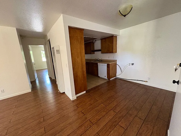 7478 Santa Ysabel Ave #E — Photo 13