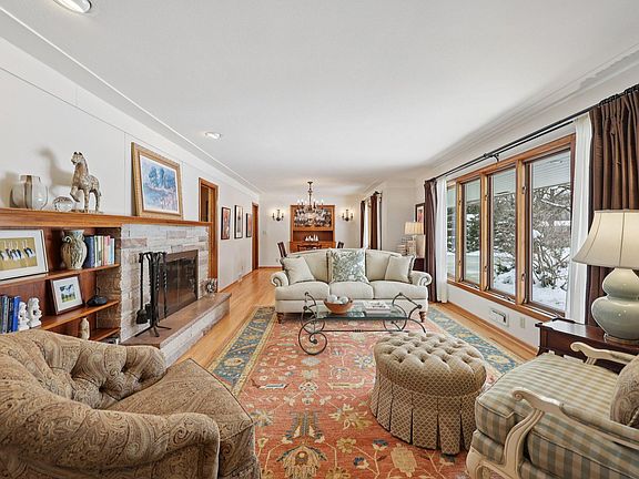 3rd image of 15753 Cedar Ridge Rd