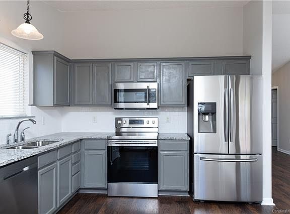 3rd image of 4332 Bubbling Brook Ct