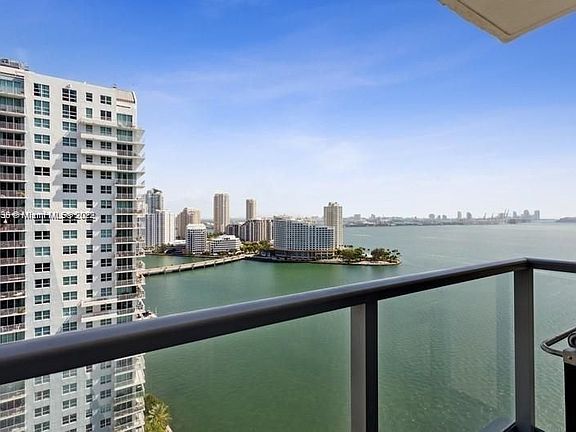 3rd image of 1155 Brickell Bay Dr APT 2508