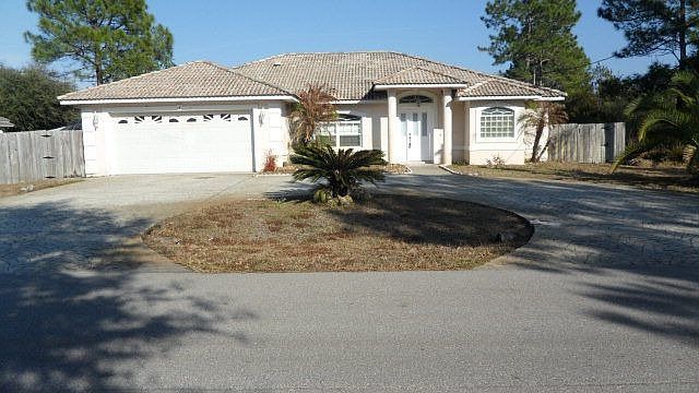 1st image of 4 Waldron Pl