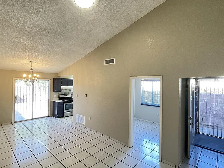 11040 Sunshine Ct #1 — Photo 6