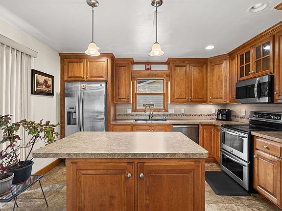 2nd image of 2715 W 1st Ave