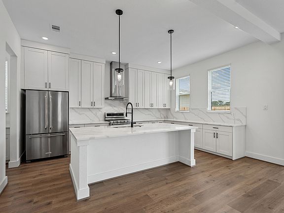 Fully loaded kitchen