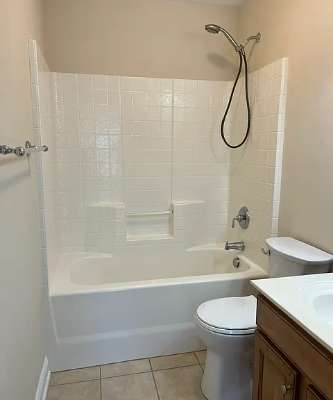 4115 Birkshire Hts — Photo 8