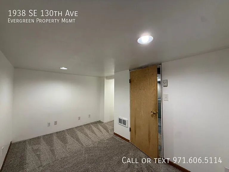 1938 SE 130th Ave — Photo 27