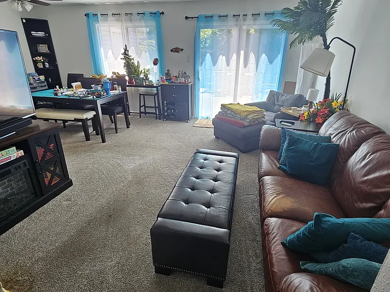27 Carolina Ct — Photo 4
