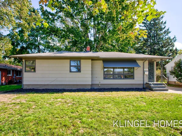 902 S Despelder St, Grand Haven, MI 49417