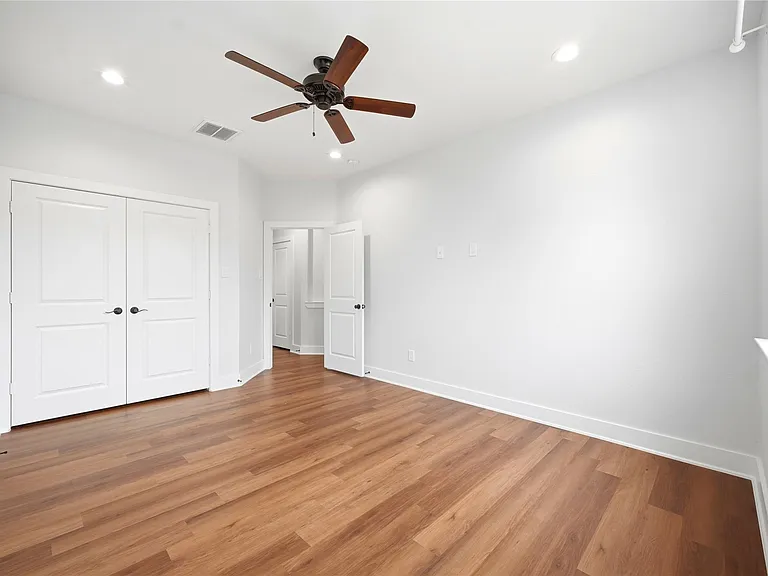 2125 Paul Quinn St — Photo 25
