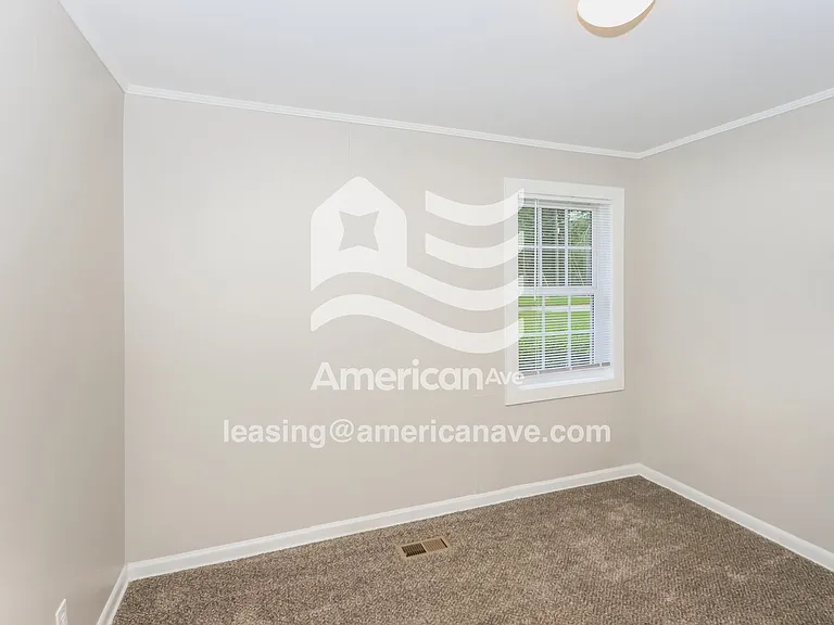 1542754_011_wm_-_bedroom_13062774.jpg