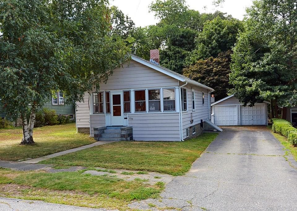 1st image of 163 Roosevelt Rd