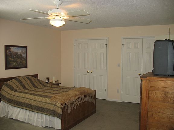 Master bedroom (upstairs)