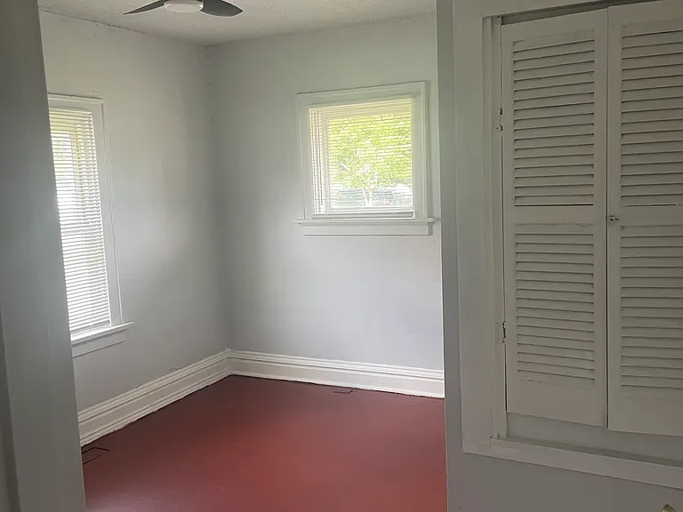 8229 Page Ave — Photo 17