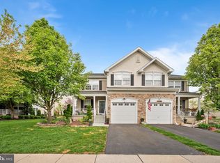 24 Valley Vw, Morrisville, PA 19067