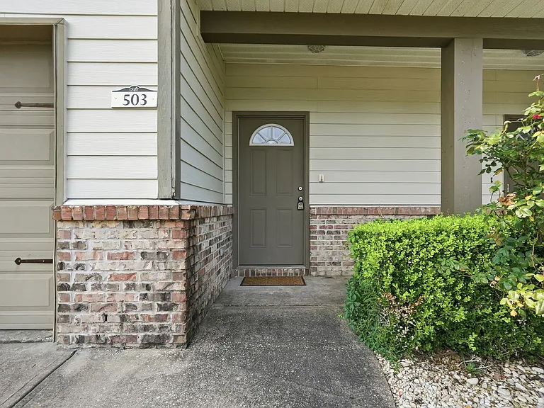 503 Arbor Lake Dr — Photo 2