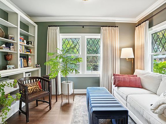 Sitting room/office