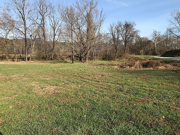 4th image of 2581 State Highway 268