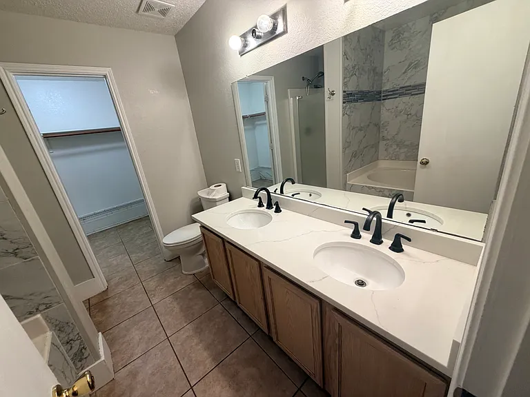 3624 Willow Creek Trl — Photo 9