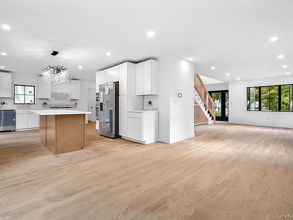 5th image of 5 Bevan Place