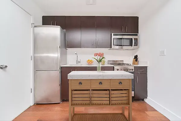 Rented by Living New York | media 12