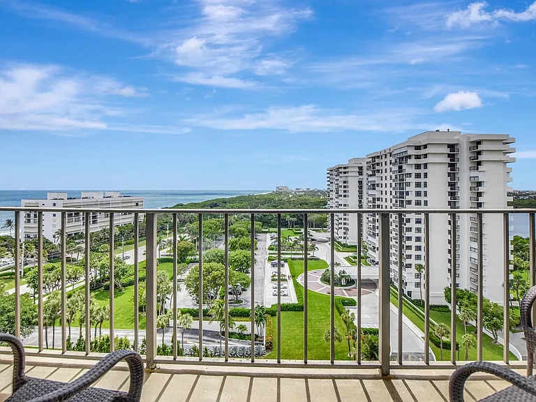 2121 N Ocean Blvd #1405E — Photo 4