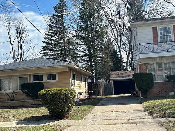 2nd image of 1929 McPhail St