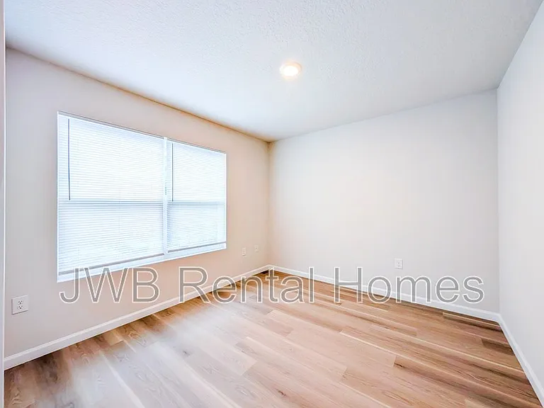 8301 Galveston Ave — Photo 10