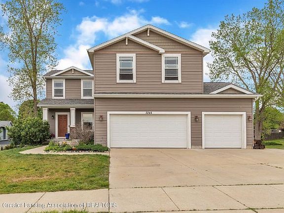 3rd image of 3245 E Crandell Dr